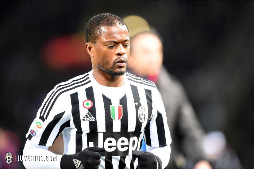 La Juventus ed Evra insieme un altro anno preview