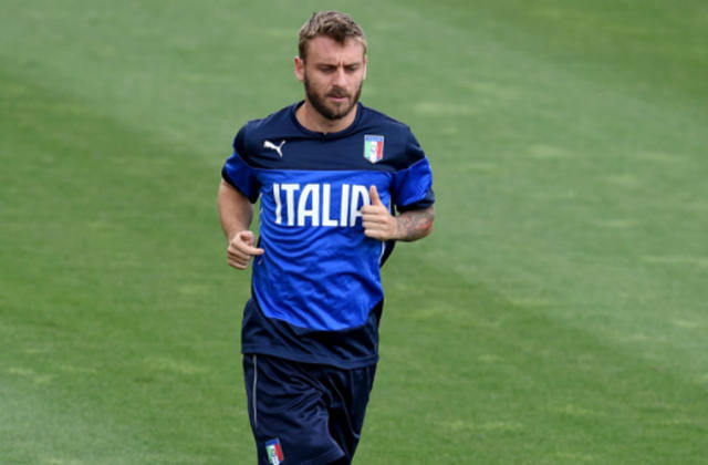 De Rossi: “Ironia su Motta? Palleggiate con lui…” preview