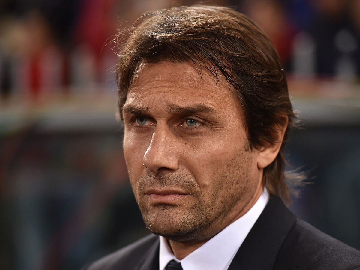 Conte: “A prescindere dal mercato resterò al Napoli. Al primo cazzotto siamo andati giù, abbiamo provato a rialzarci e ne abbiamo presi altri due” article-post