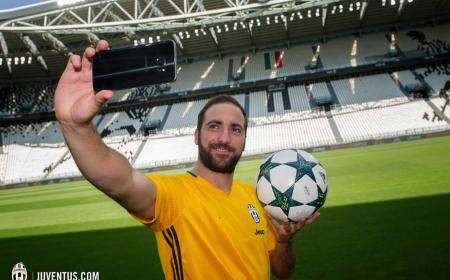 higuain JUVE TWITTER