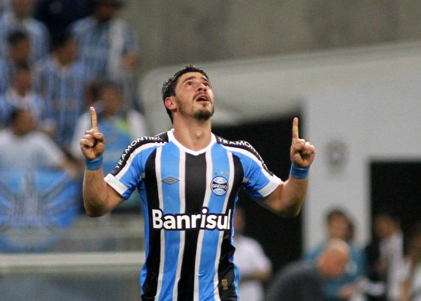 Ufficiale: Zenit, dal Gremio arriva Giuliano preview