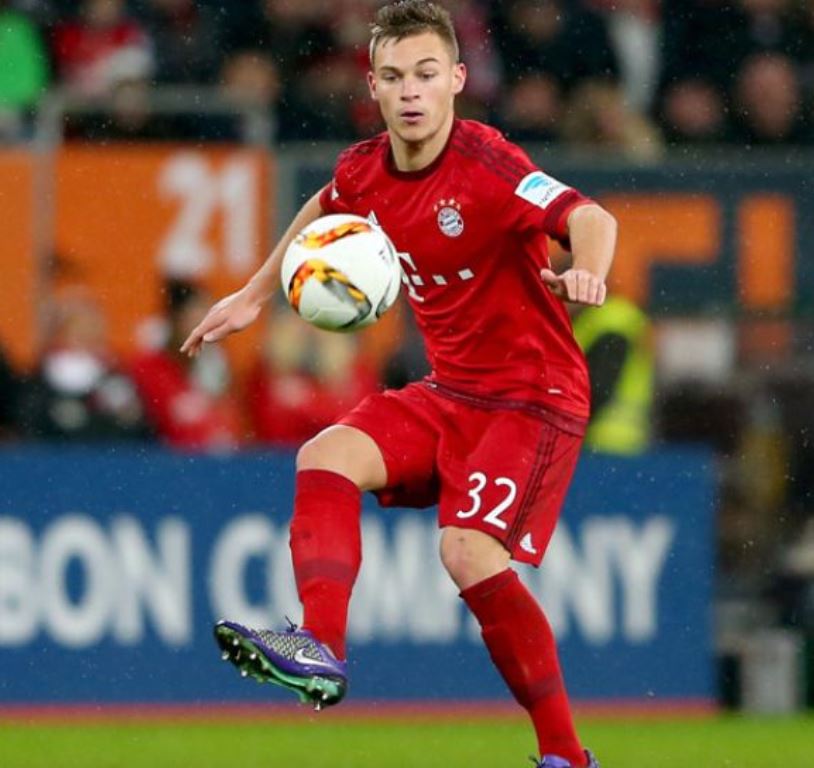 Kimmich sta con Neuer: “Ter Stegen non ha detto nulla di grave, ma Manuel è più forte” preview