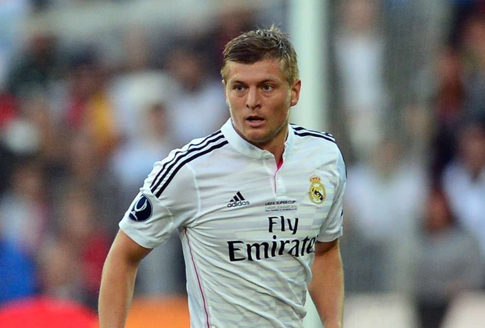 Problemi all’adduttore per Kroos. Il centrocampista torna a Madrid article-post