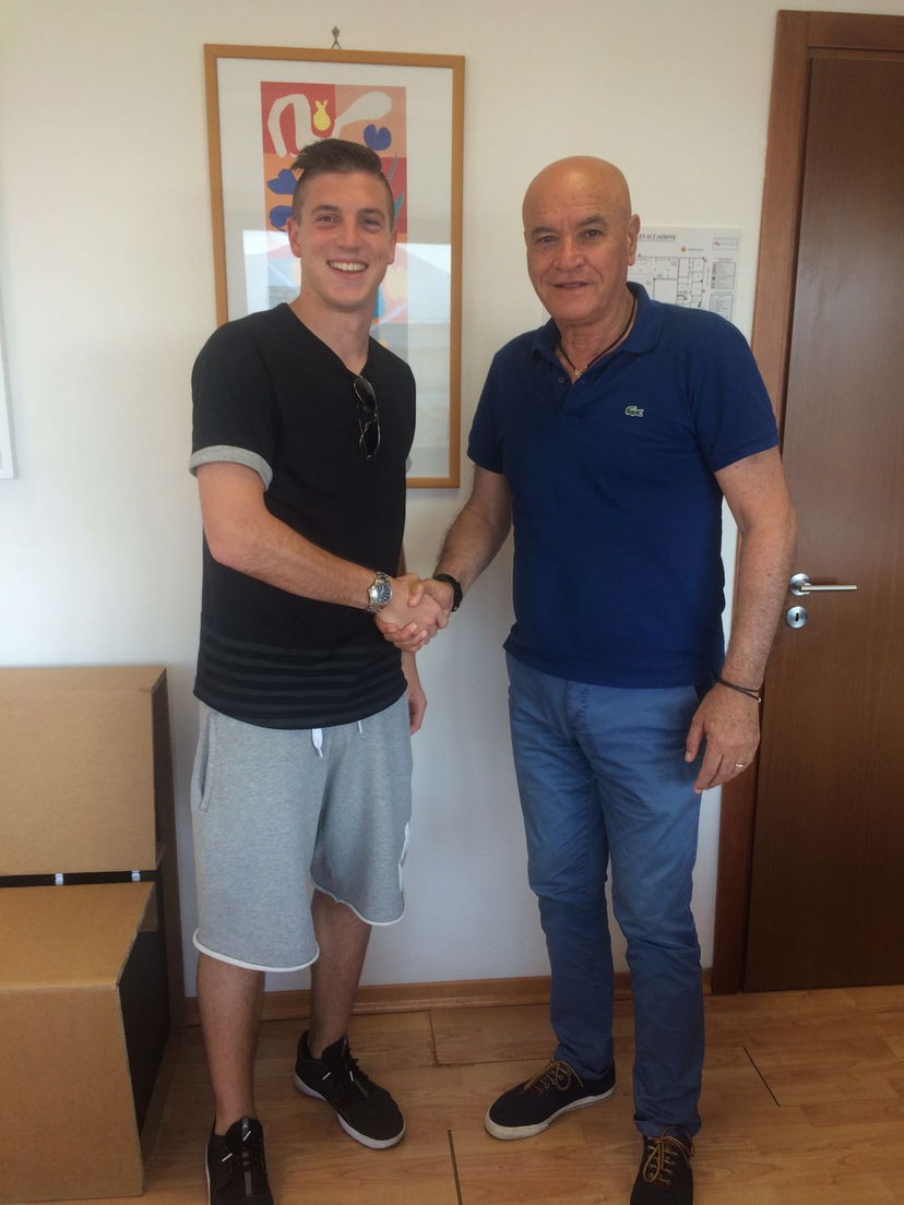 Cragno-Benevento, ecco la foto dopo la firma preview