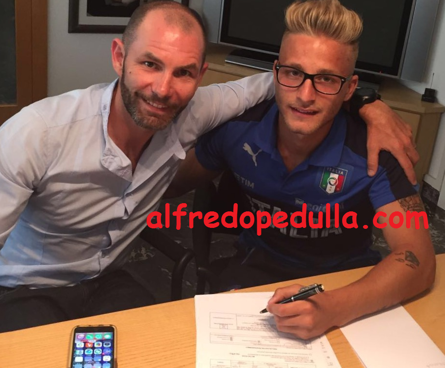 Panico al Cesena: ecco le foto della firma article-post