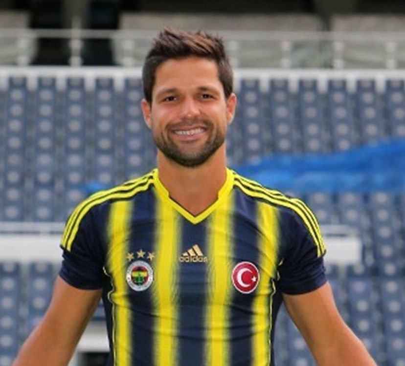 Ufficiale: Diego lascia il Fenerbahce. Lo aspetta il Flamengo preview