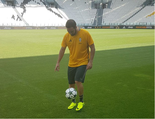 Higuain: “Molto felice di aver scelto la Juve, spero di fare una grande stagione” preview
