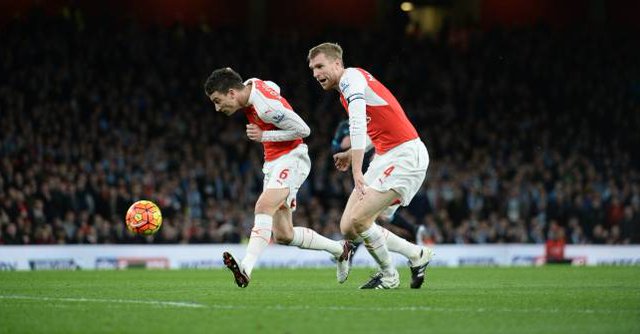 Arsenal, tegola Mertesacker: il ginocchio fa crack, out 5 mesi preview