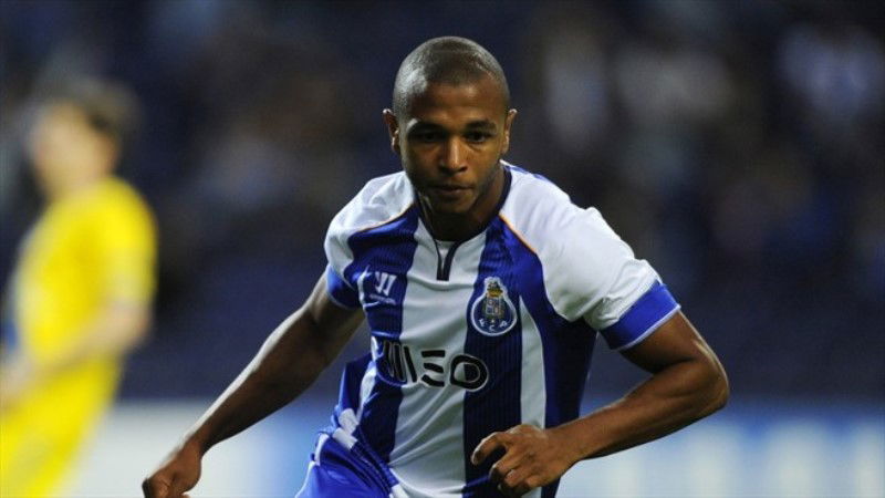 Dall’Inghilterra: Brahimi, l’Everton prova a bruciare l’Arsenal article-post