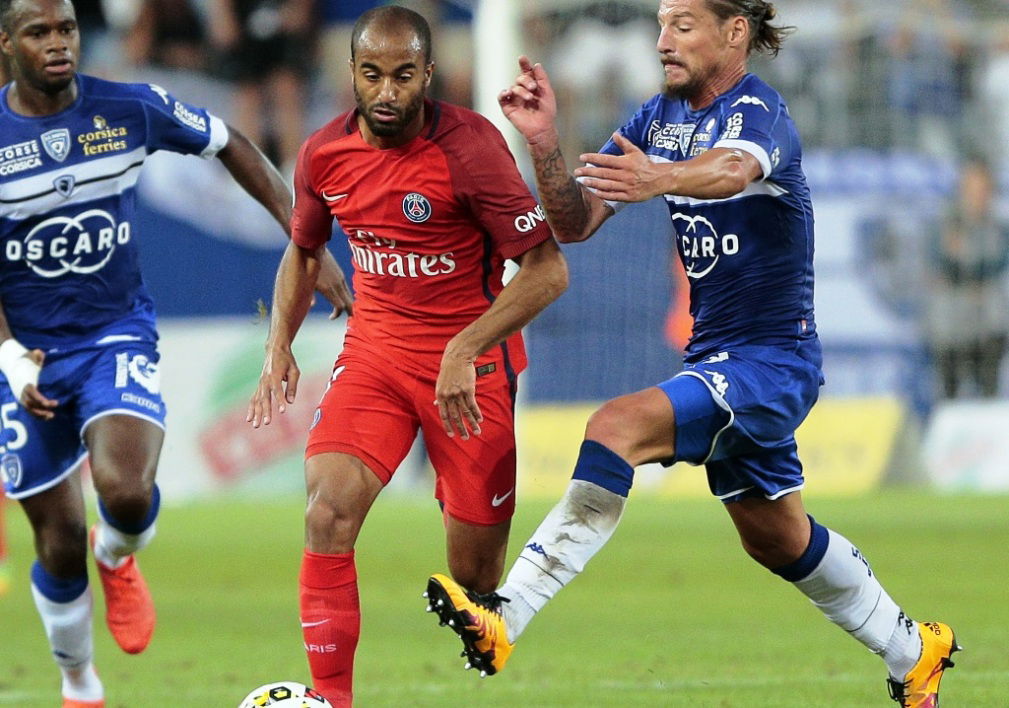 Ligue 1, che follia: bastonata a Lucas durante Bastia-PSG article-post