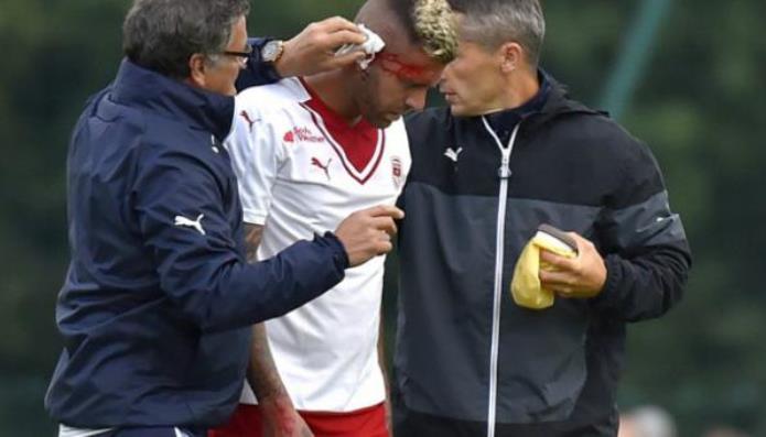 Menez, avvio shock col Bordeaux: perde mezzo orecchio article-post