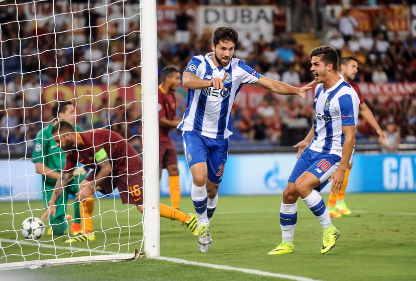 Disastro Roma, in Champions va il Porto: giallorossi in nove, finisce 3-0 preview