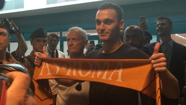 Ufficiale: Vermaelen è della Roma preview