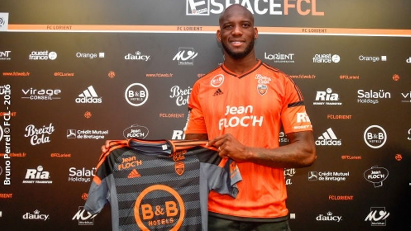 Ora è ufficiale: Lorient, torna l’ex Lazio Ciani preview