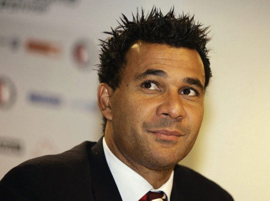 Gullit: “Io scendevo in campo con allegria. Van Basten? Un fenomeno perché…” article-post