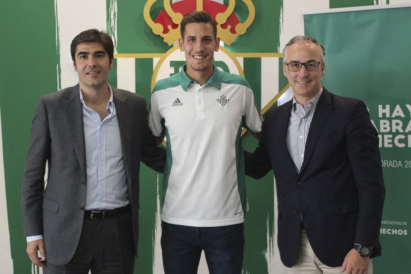 Ufficiale: Betis Siviglia, l’attaccante Alegria ha rinnovato fino al 2021 preview