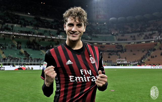 L’indiscrezione: da Locatelli (Sassuolo)-Montolivo a José Mauri-Bertolacci, le uscite Milan preview