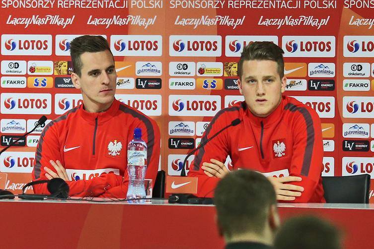 Zielinski sostiene Milik: “Siamo tutti con te, torna ancora più forte” preview