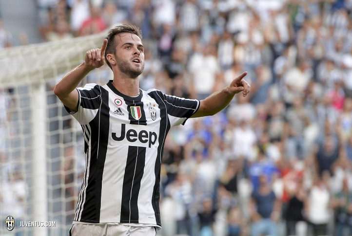 Pjanic: “Siamo sulla giusta strada per lo scudetto. Un gol che mi manca? Di tacco oppure…” preview