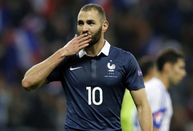 Benzema su Mbappé: “Tutti lo definiscono un fenomeno, ma…” preview