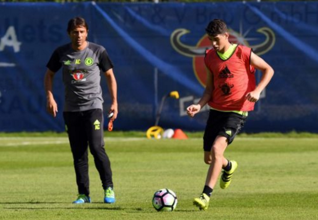 Conte su Oscar: “Il suo futuro è al Chelsea, conto su di lui e rimarrà con noi” article-post