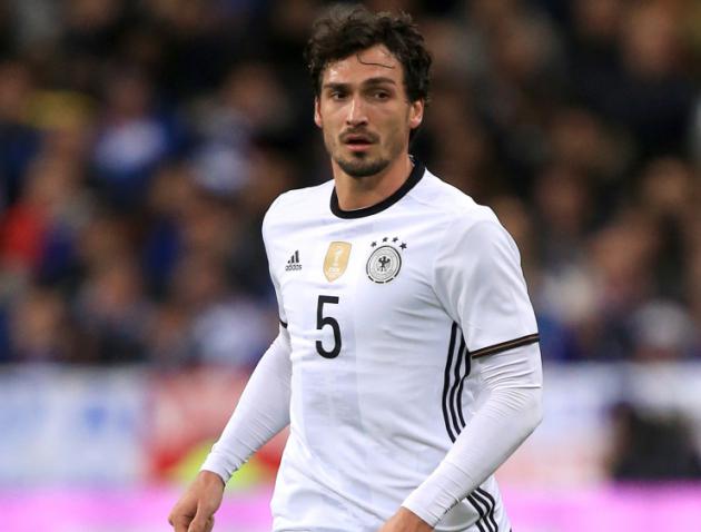 Hummels, la Bundesliga e le porte chiuse: “Così posso comunicare con i compagni senza urlare” preview