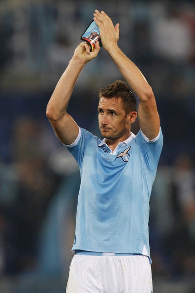 Klose su Milinkovic-Savic: “Mi ha un po’ sconvolto. Perfetto per la Liga o la Premier. Meglio andare ovunque piuttosto che finire nel deserto” article-post