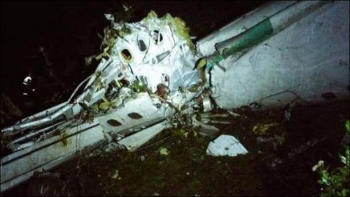Tragedia in Colombia: si schianta aereo con a bordo la squadra brasiliana della Chapecoense preview
