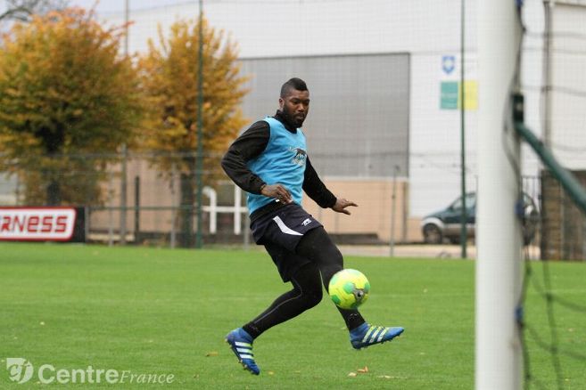 Da dj al possibile ritorno in campo, Cissé confessa: “Voglio arrivare a 100 gol in Ligue 1” preview