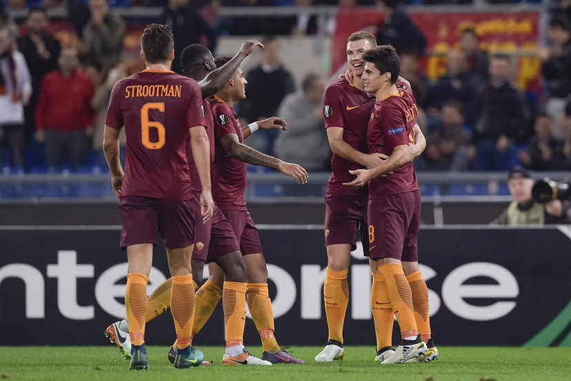 Triplo Dzeko e Perotti di rabona: la Roma serve il poker al Viktoria Plzen e passa come prima preview