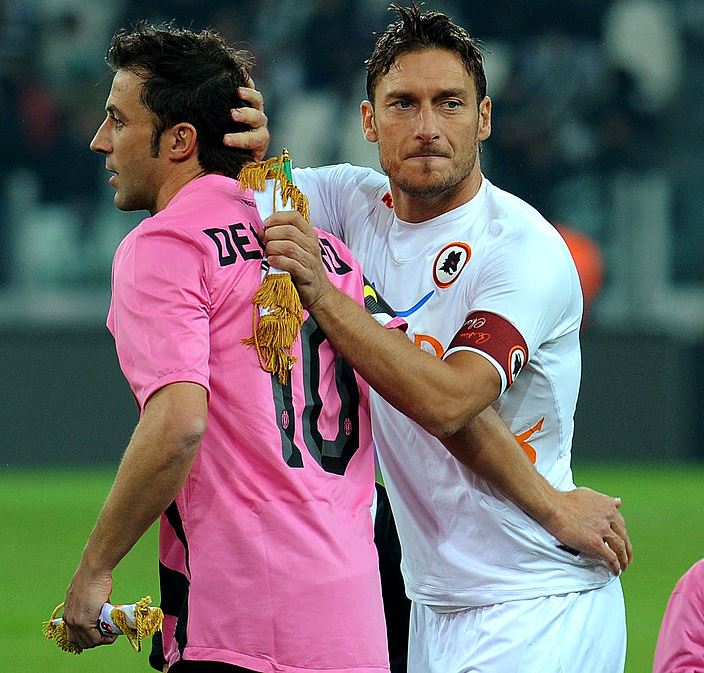 Totti-Del Piero, simpatico siparietto per il compleanno di Ale preview