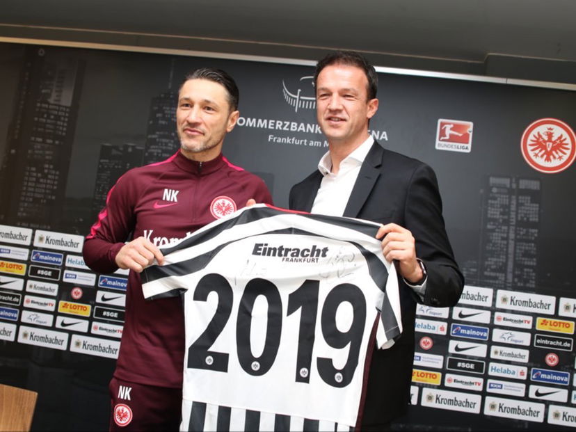 Ufficiale: Eintracht Francoforte, rinnovo fino al 2019 per il tecnico Kovac preview