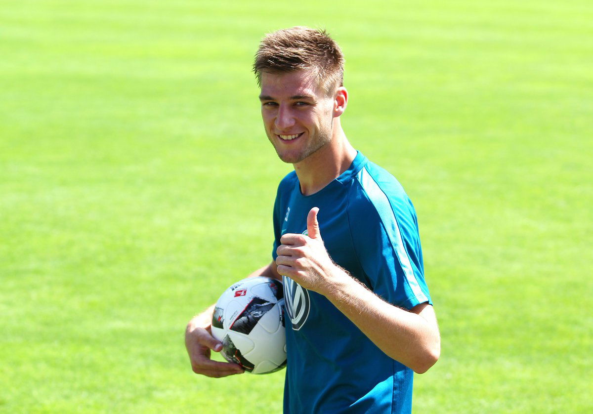 Ufficiale: Wolfsburg, c’è il rinnovo di Knoche fino al 2020 article-post