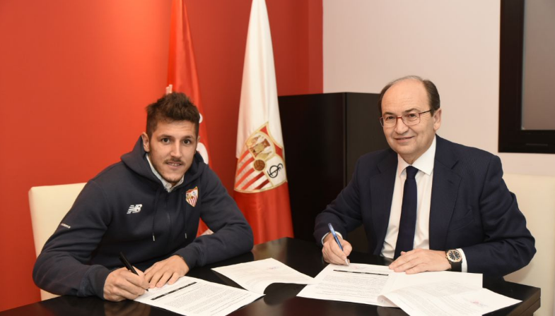 Jovetic-Siviglia, ecco la foto della firma article-post