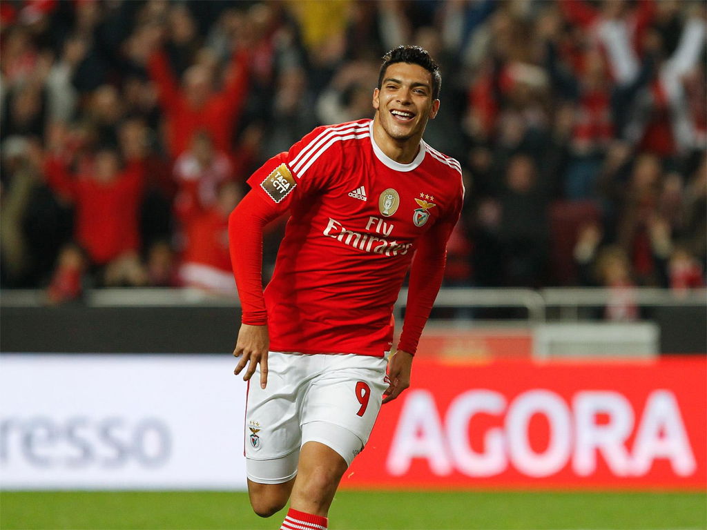 Wolverhampton, vicino l’accordo per Raul Jiménez del Benfica: arriverà in prestito con diritto di riscatto. Le cifre article-post