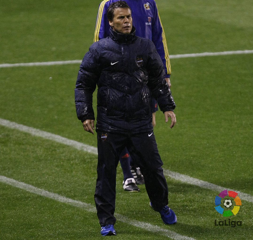 Ufficiale: Rubi è il nuovo allenatore dello Sporting Gijon article-post