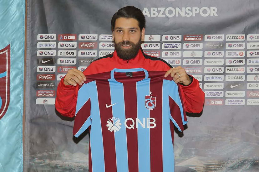Ufficiale: Besiktas, Sahan vola al Trabzonspor preview