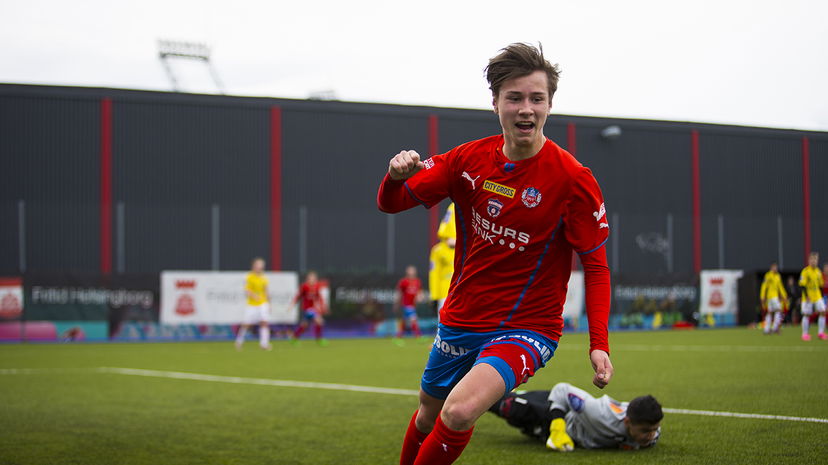 Mirror: duello Bayern-United per il gioiellino svedese Andersson preview