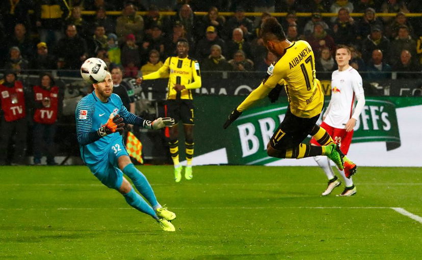 Bundesliga: il Dortmund ferma il Lipsia, Bayern a più quattro preview