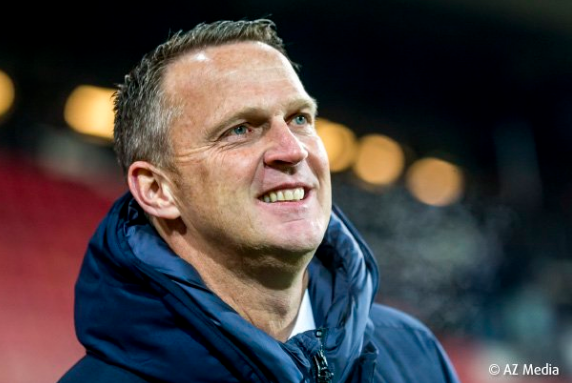 Ufficiale: AZ Alkmaar, rinnovo fino al 2018 per il tecnico Van Den Brom preview