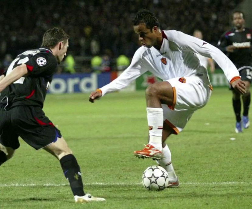 Amantino Mancini: “Ricordo ancora il mio gol contro il Lione. La Roma ha grandi possibilità di passare il turno” preview