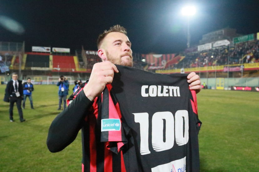 Ufficiale: Foggia, rinnovo fino al 2018 per Coletti preview