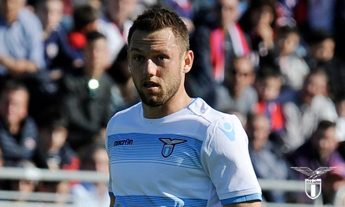 De Vrij: “Il prossimo anno resto alla Lazio. Poi…” preview