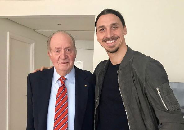 Ibrahimovic, foto con Juan Carlos di Spagna: “Un re riconosce un altro re” preview