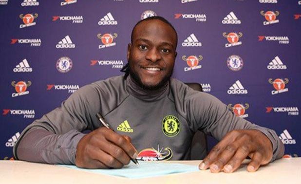 Ufficiale: Chelsea, rinnovo fino al 2021 per Victor Moses preview