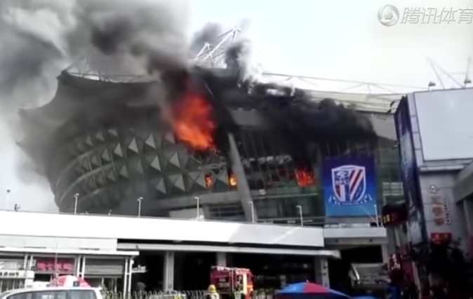 Cina, va in fiamme lo stadio dello Shanghai Shenhua. Il video preview