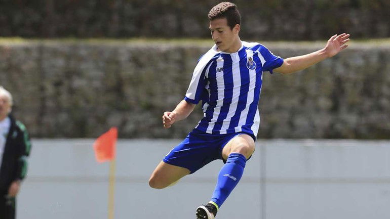 As: clásico di mercato, Barça e Real si contendono l’enfant prodige Diogo Dalot preview