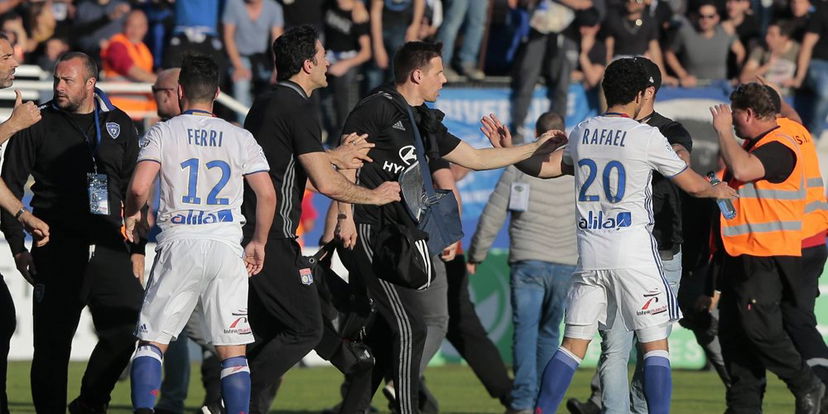 Ligue 1: Bastia, in arrivo la stangata dopo l’aggressione. Penalizzazione e porte chiuse preview