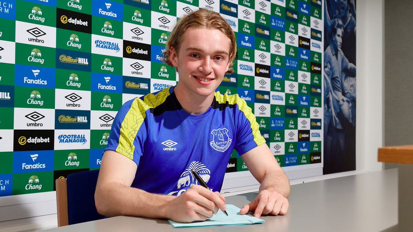 Ufficiale: Everton, blindato Tom Davies fino al 2022 preview