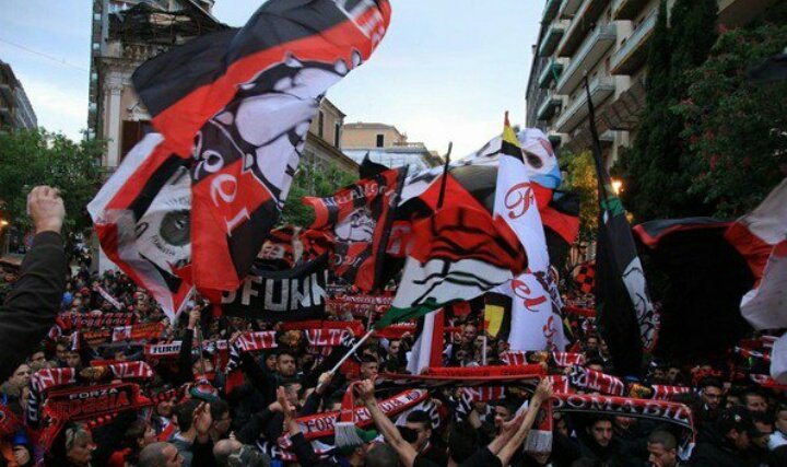 Foggia, è qui la festa: promozione in Serie B dopo 19 anni! preview